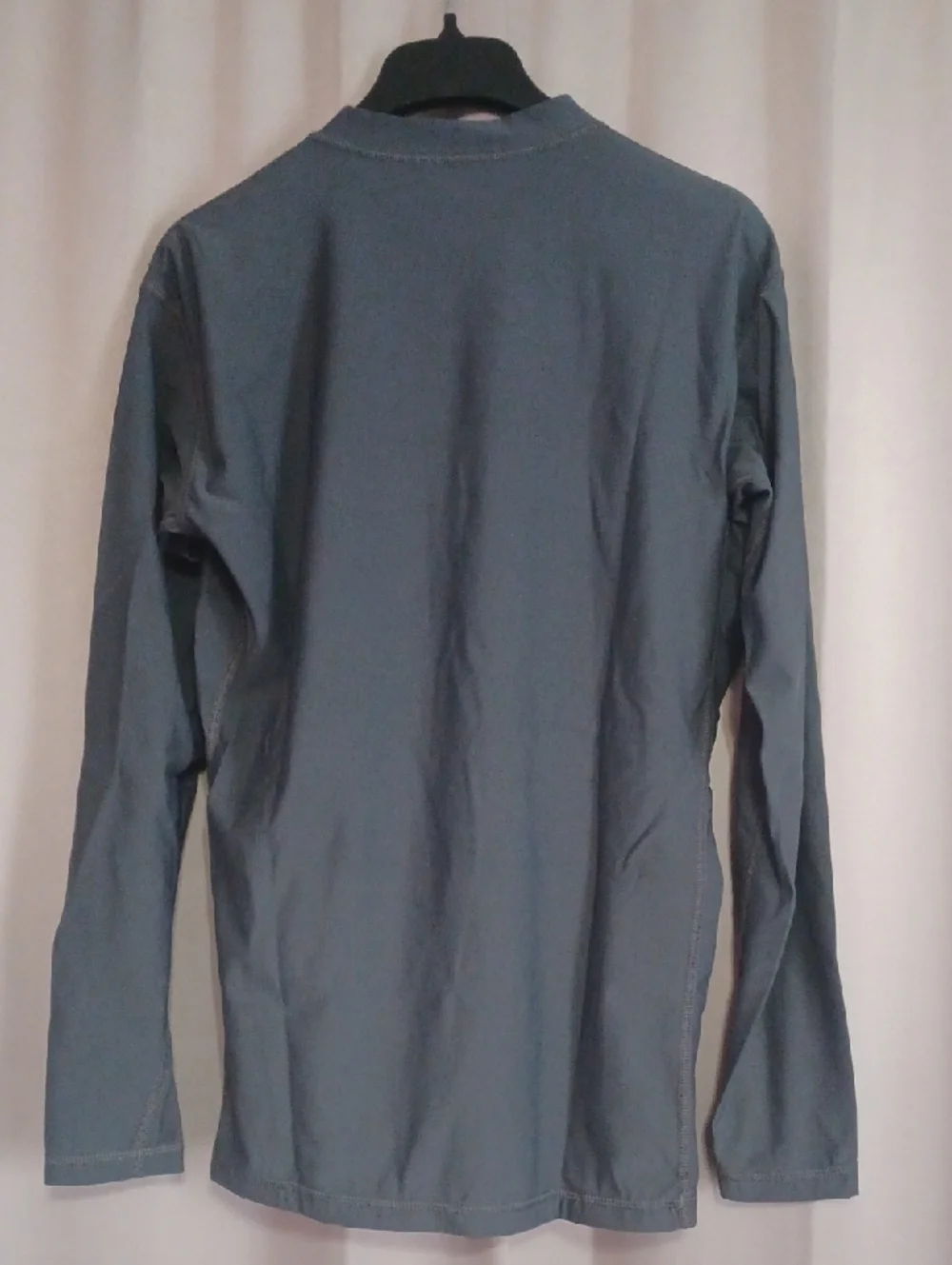 Swim Shirts For Men Gray Long Sleeve Crewneck Rash Guard UPF Protection Tagless